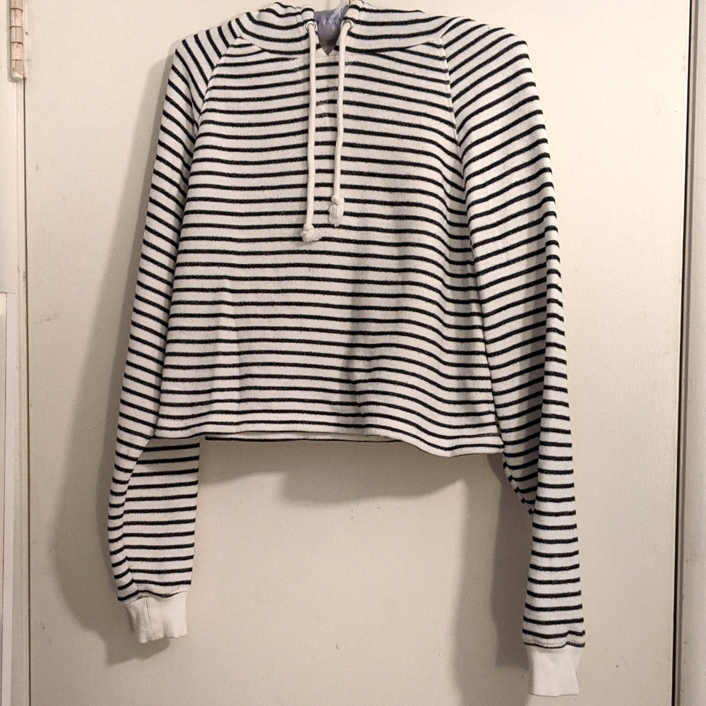 H&M Divided Striped Crop Hoodie Size L